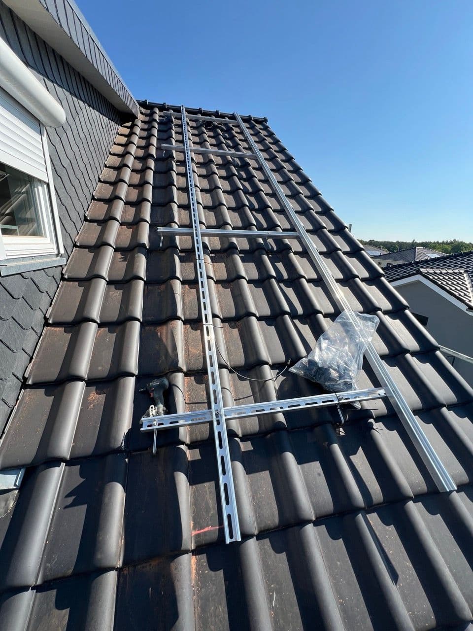 Vorbereitung der Unterkonstruktion für die PV-Anlage